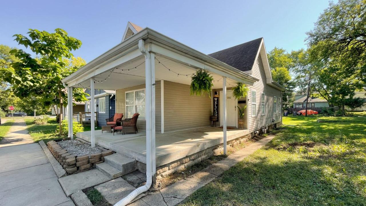 Villa 5 Mins To Speedway! Walk To Zoo, Wr Park, Iupui! Indianápolis Exterior foto